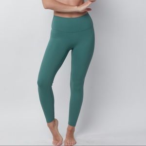 Savvi Koza Leggings! NWT!